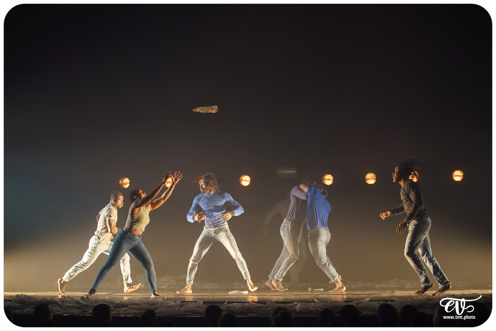 YÉ ! (L'EAU) (CIRCUS BAOBAB)